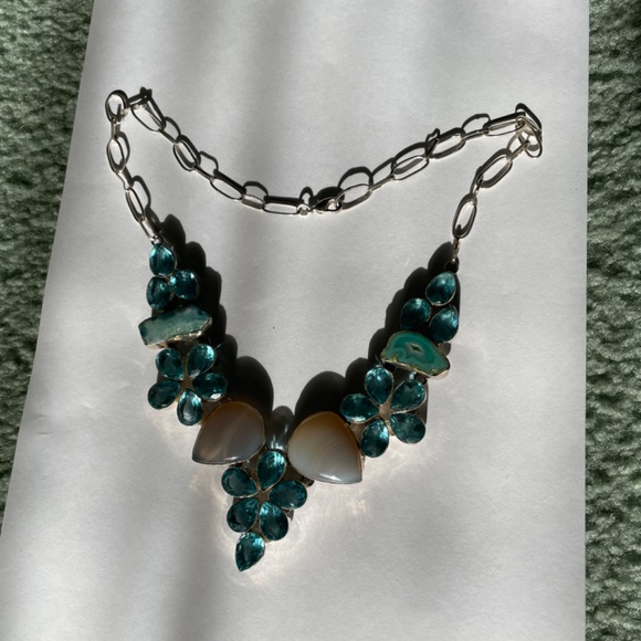 Gorgeous Sterling Silver custom made blue topaz necklace - Picture 10 of 14